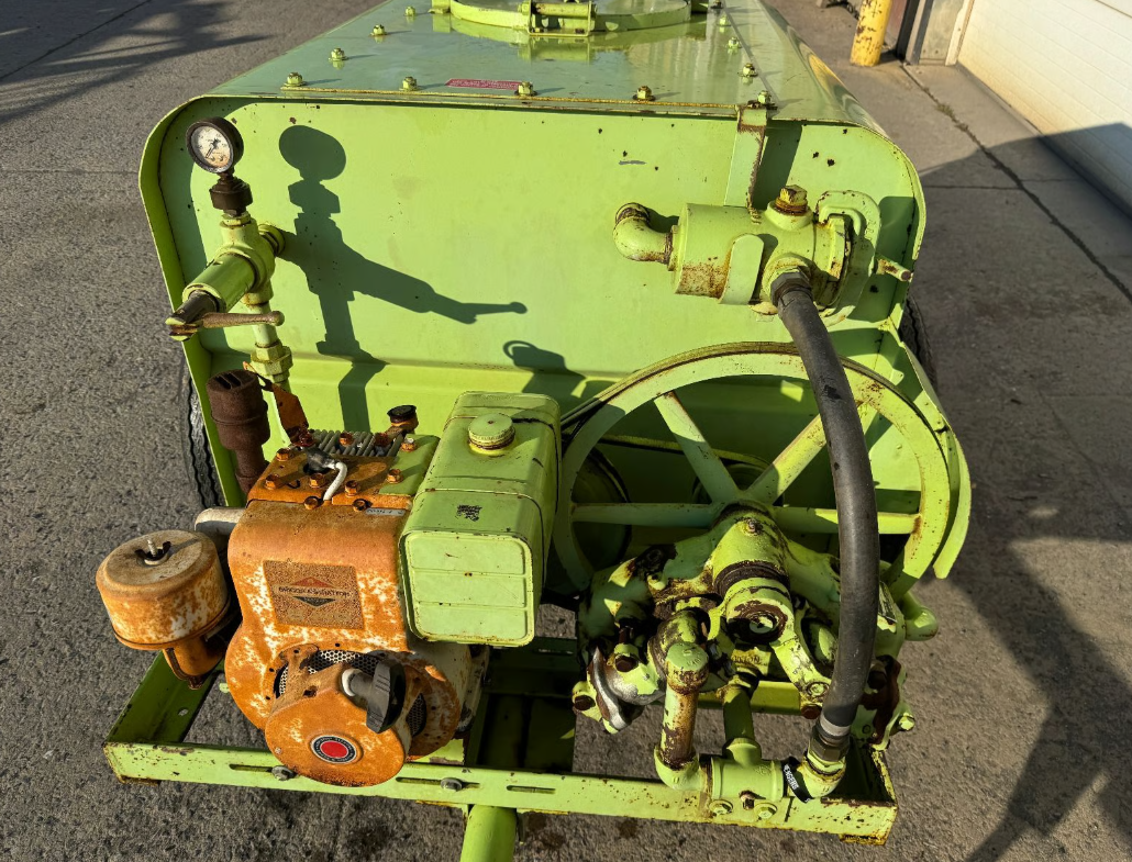 Myers 5hp sprayer 150 gallon - Image 5