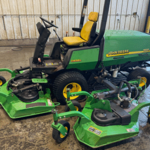 John Deere 1600 wide area mower