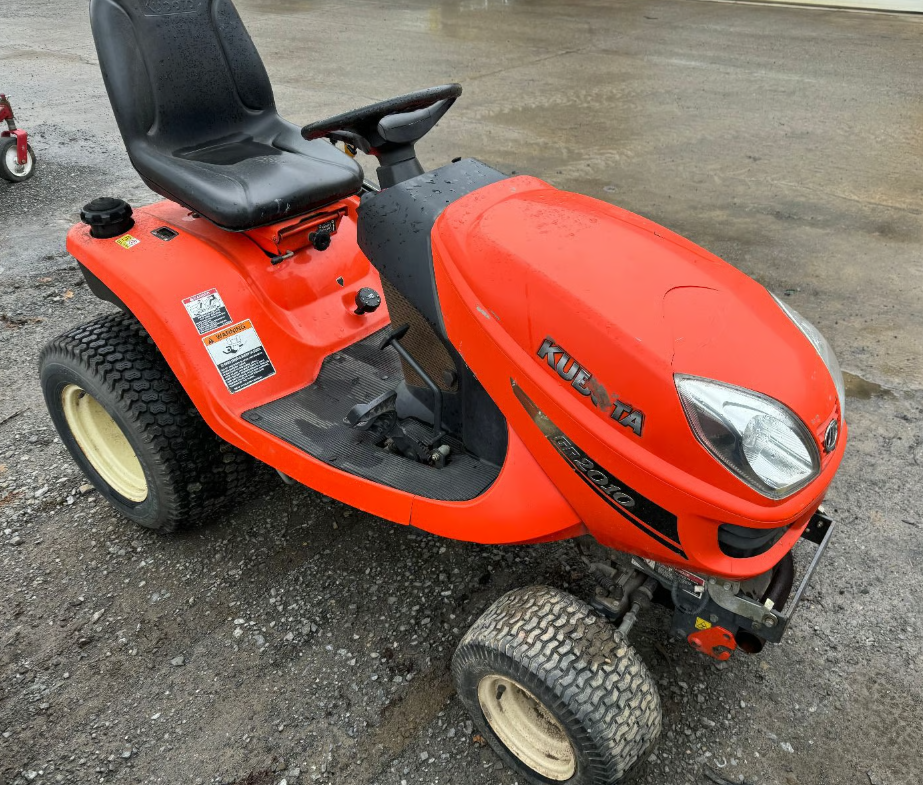 Kubota GR2010 lawn mower (bad trans) - Image 3