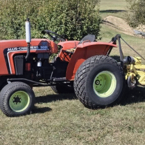 Allis Chalmers 5020 4wd diesel tractor with front blade