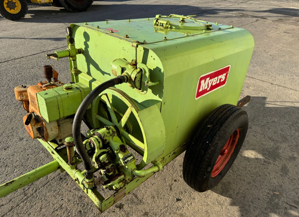 Myers 5hp sprayer 150 gallon - Image 2